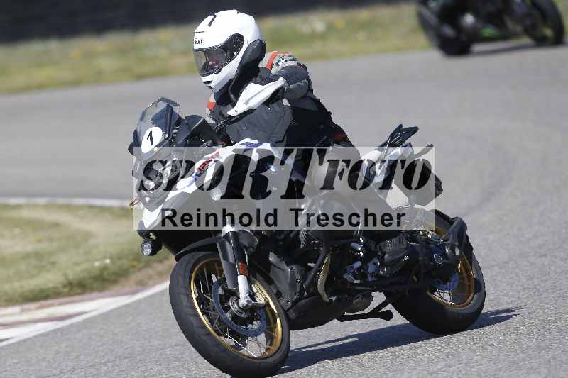 /01 02.04.2026 MAZ ADR/Gruppe gelb Gruppe gruen/1